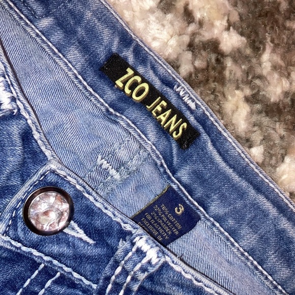 Zco Rhinestone Embellished Light Blue Distressed Jeans Size 3 - Picture 4 of 4